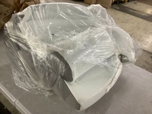 Bed Wedge Pillow Set - Lot 577