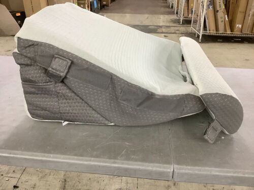 BedLuxe Bed Wege Pillow - Lot 700
