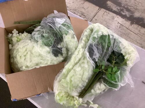 Artificial Wisteria Hanging Flowers - Lot 777