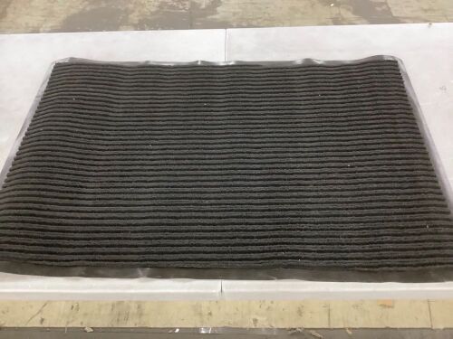 Door Mat 2' x 3' - Lot 692