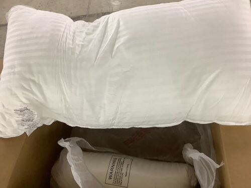 Bed Pillows, 2 Pack - Lot 375