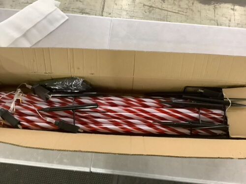 VIHOSE 10ft Christmas Candy Light Arch - Lot 181