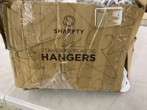 Sharpty Plastic Hangers, 60 pk - Lot 800