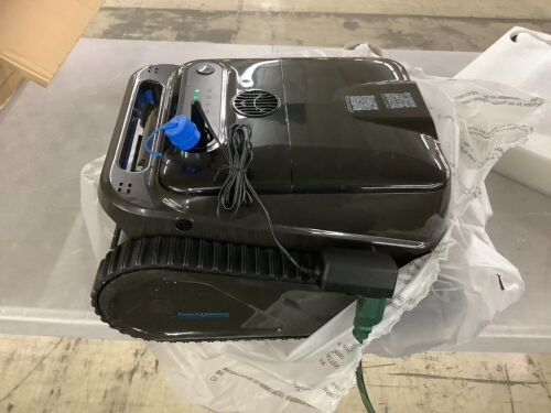 Robotic Pool Cleaner - Lot 92