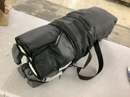 Portable Dog Crate, 42" x 31" x 31" - Lot 198