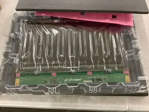 Phrozen Mono-LCD Screen Replacement (15”) Largest Printing Area with XY Resolution of 43 µm Compatible with Sonic Mega 8K S - Lot 190