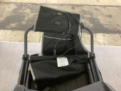 SUNNYFEEL Heated Camping Chair - Lot 485