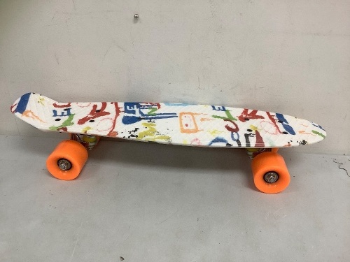 Small Skateboard, Appears New - Lot 16A