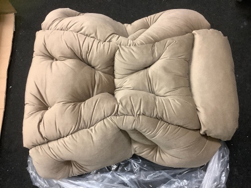 Cushioned Lazy Chair, Appears New, Sold as is - Lot 32