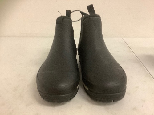 Kamik Boots, Unsure if Mens or Womens, 8, E-Commerce Return, Sold as is - Lot 144