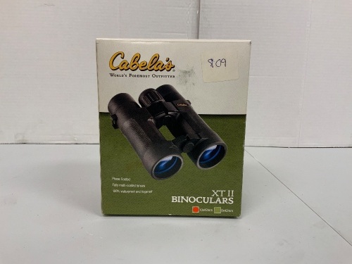 XT II Binoculars, 10x42, E-Comm Return - Lot 173