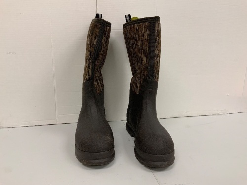 Muck Boots for Men, Size 13, E-Comm Return - Lot 261