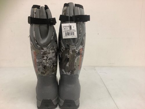 Lacrosse Men's Boots, Size 7, Appears New, Sold as is - Lot 300