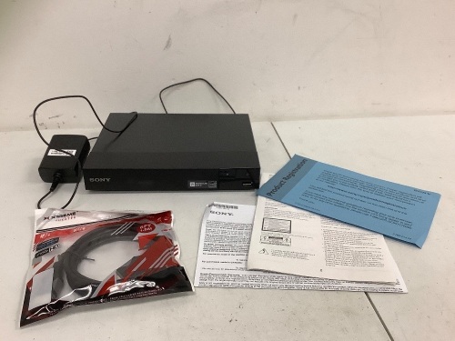 Sony Blu-ray/DVD Player, Powers Up, E-Commerce Return, Sold as is - Lot 541Y
