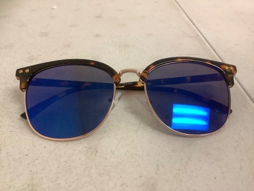 Suglasses, E-Commerce Return, Sold as is - Lot 586