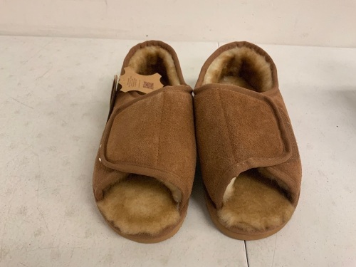 Lamo Womens Slippers, L, Appears New, Sold as is - Lot 629Y
