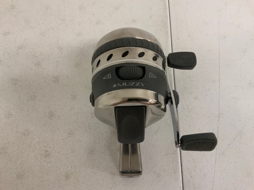 Muzzy Spin Style Bowfishing Reel, Retail $109.99, E-Commerce Return, Sold as is - Lot 639Y