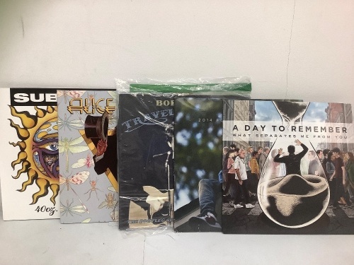 Lot of (5) Vinyl Records, E-Commerce Return, Sold as is - Lot 680Y