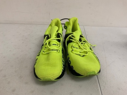 Tennis Shoes, Mens 11, E-Commerce Return, Sold as is - Lot 700Y