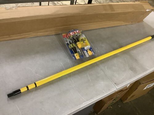 Bayco Light Bulb Changer Kit - Lot 602JF