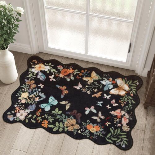 Washable Scalloped Butterfly Entryway Rug, 2x3 - Lot 762