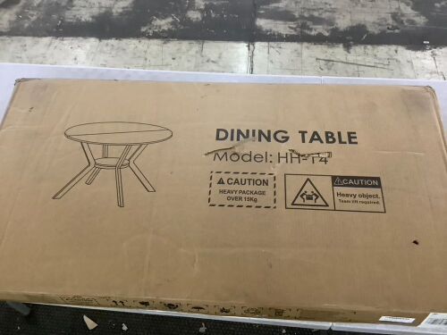 42" Round Dining Table - Broken Board - Lot 152