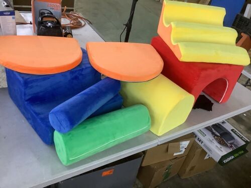 8 Piece Foam Climbing Blocks - Lot 630JF