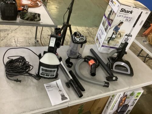 Shark Navigator Lift-Away DLX Bagless, Cordless, Upright Vacuum Cleaner with Detachable Canister and HEPA Filter for Pet Hair - Lot 333JF