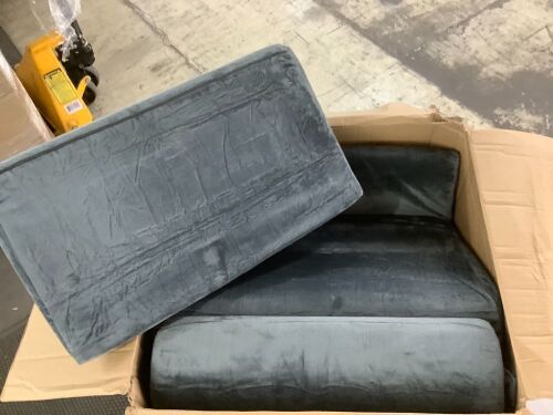 Bed Wedge Pillow Set, 4 pc - Lot 585