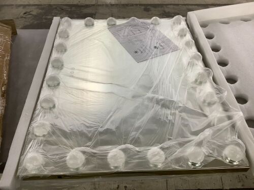 Hollywood Vanity Mirror - Lot 188