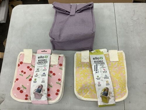 Lot of (3) Soft Lunch Bags - Lot 397