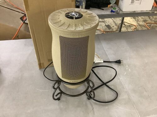 Lasko Designer Series 1500W 16 in. Beige Electric Tower Ceramic Space Heater - Lot 524JF