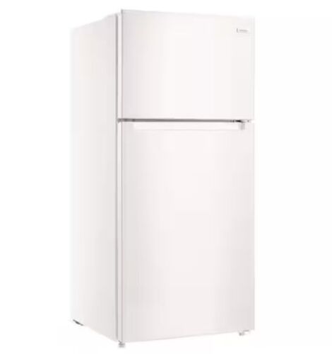 Vissani 14.2 cu. ft. Top Freezer Refrigerator in White, Garage Ready - Dented - Lot 12JF