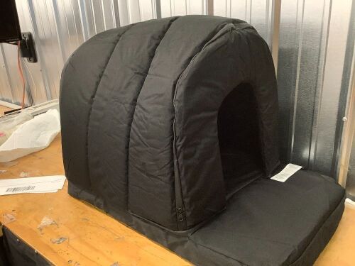 Orthopedic Pet House - Outdoor Waterproof - Lot 2746