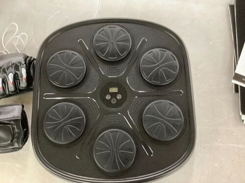 Music Boxing Machine - Lot 204