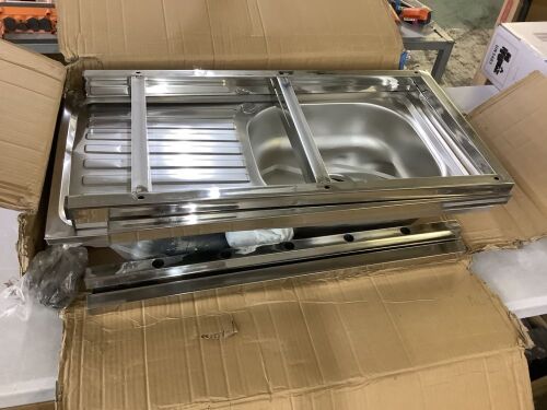 Freestanding Stainless Steel Outdoor Sink - Dented - Lot 414