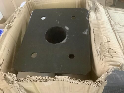 5th Wheel to Gooseneck Trailer Adapter, 15" Length, 20,000 lbs Capacity, Remote Release Cable for RV and Horse Trailers - Lot 524