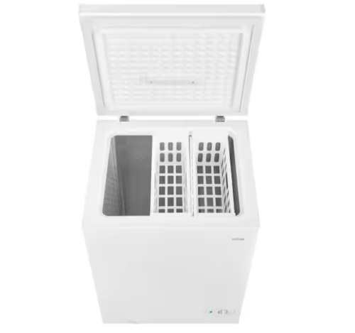 Vissani 5.0 cu. ft. Manual Defrost Chest Freezer with LED Light in White Garage Ready - Lot 35JF