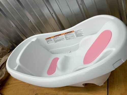 Baby Bathtub - Lot 3208