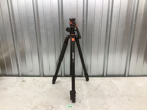 NEEWER TP63/TP64 Overhead Horizontal Camera Tripod Monopod - Lot 3330