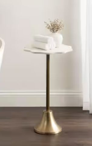 Kate and Laurel Sanzo 14 in. Gold Scalloped Round Marble End Tablev - Lot 229JF