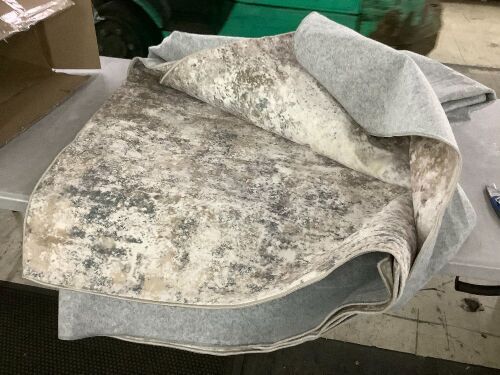 Washable Area Rug, 8 x 10 - Lot 254