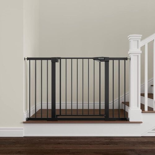 Mumeasy Baby Gate Extra Wide, 29.5-51" - Lot 263