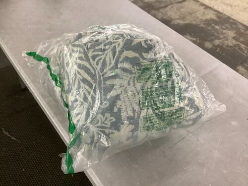 Botanical Quilt Set, King - Lot 761