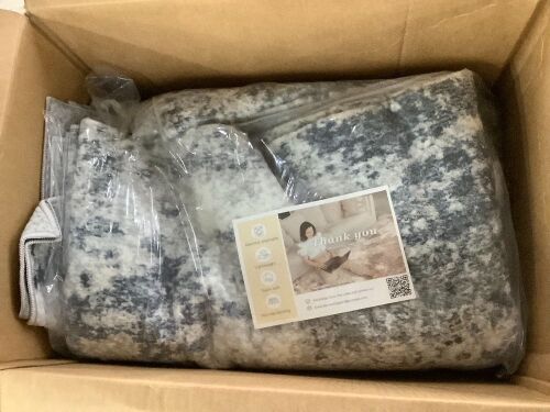 Washable Area Rug, 8 x 10 - Lot 163