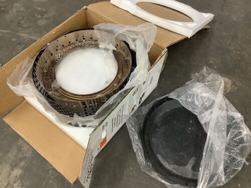 TIKI 20 in. Smokeless Wood Burning Huddle Fire Pit with Stand, Removable Ash Pan and Weather Resistant Cover - Lot 340JF