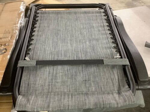 Oversized Zero Gravity Chair, Folding Outdoor Recliner w/ Removable Cushion - Lot 582