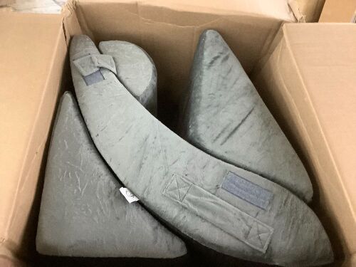 Bed Wedge Pillow Set - Lot 249