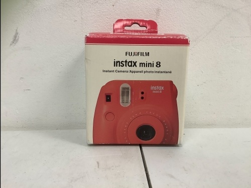 Fujifilm Instax Mini 8, E-Commerce Return, Sold as is - Lot 51B