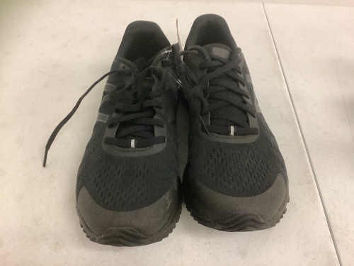 New Balance Womens Shoes, 9, Appears New, Sold as is - Lot 73B